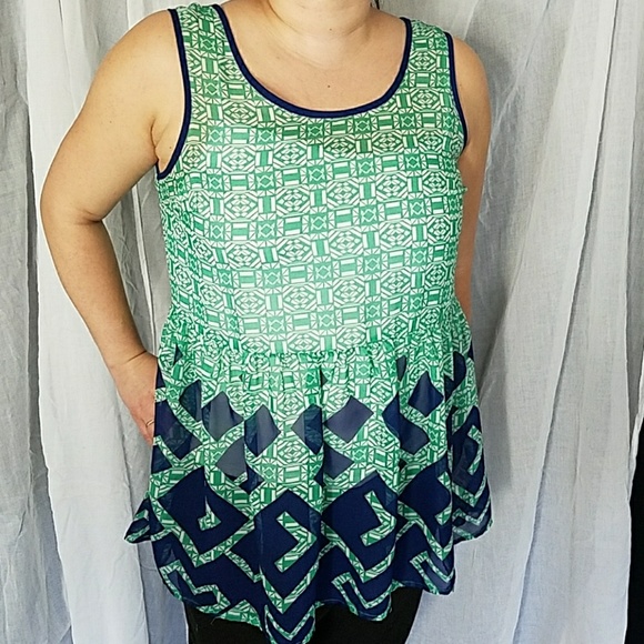 Forever 21 Sheer sleeveless shirt - Picture 2 of 4